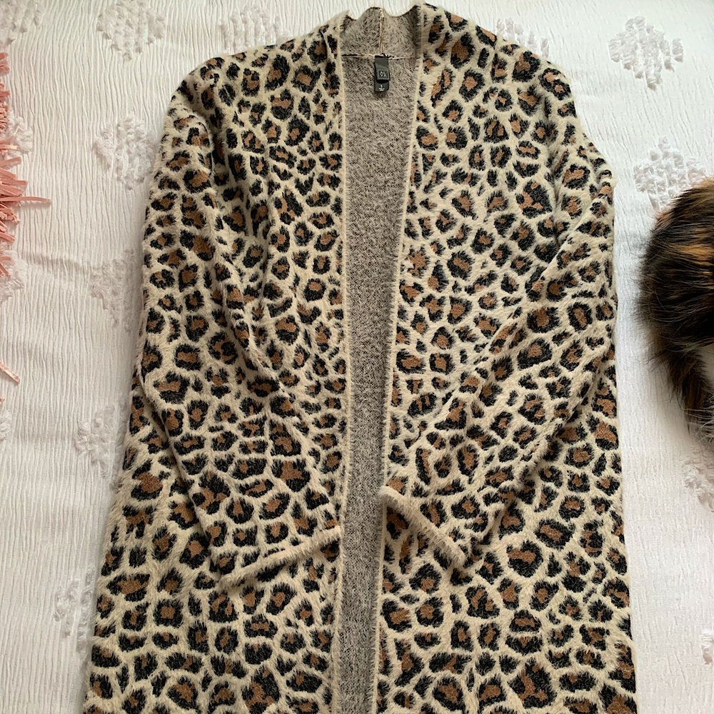 ALYA Leopard Cardigan